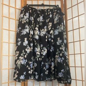 H&M Black and floral Pleated Midi Skirt